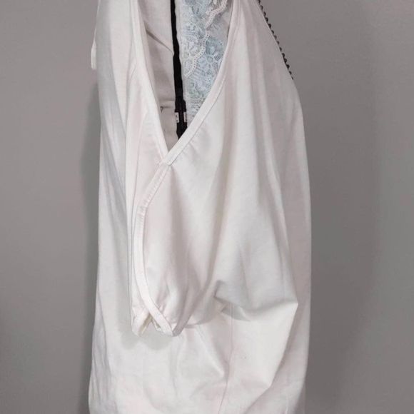 Medium Misslook Cold Shoulder with Key Hole Back White No Stains C4009 - Picture 4 of 5